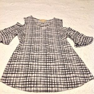 ❤️❤️ Diana belle M open shoulder blouse